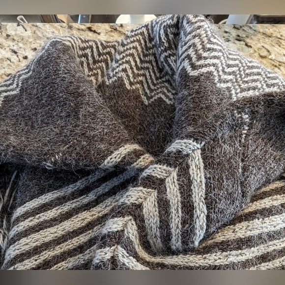 Only Boho poncho sweater fringe brown & cream sweater, Size M - Picture 13 of 15